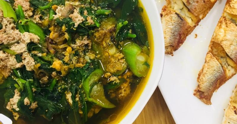 Canh cua đồng mồng tơi rau đay, món ăn giàu canxi từ cua đồng Việt Nam